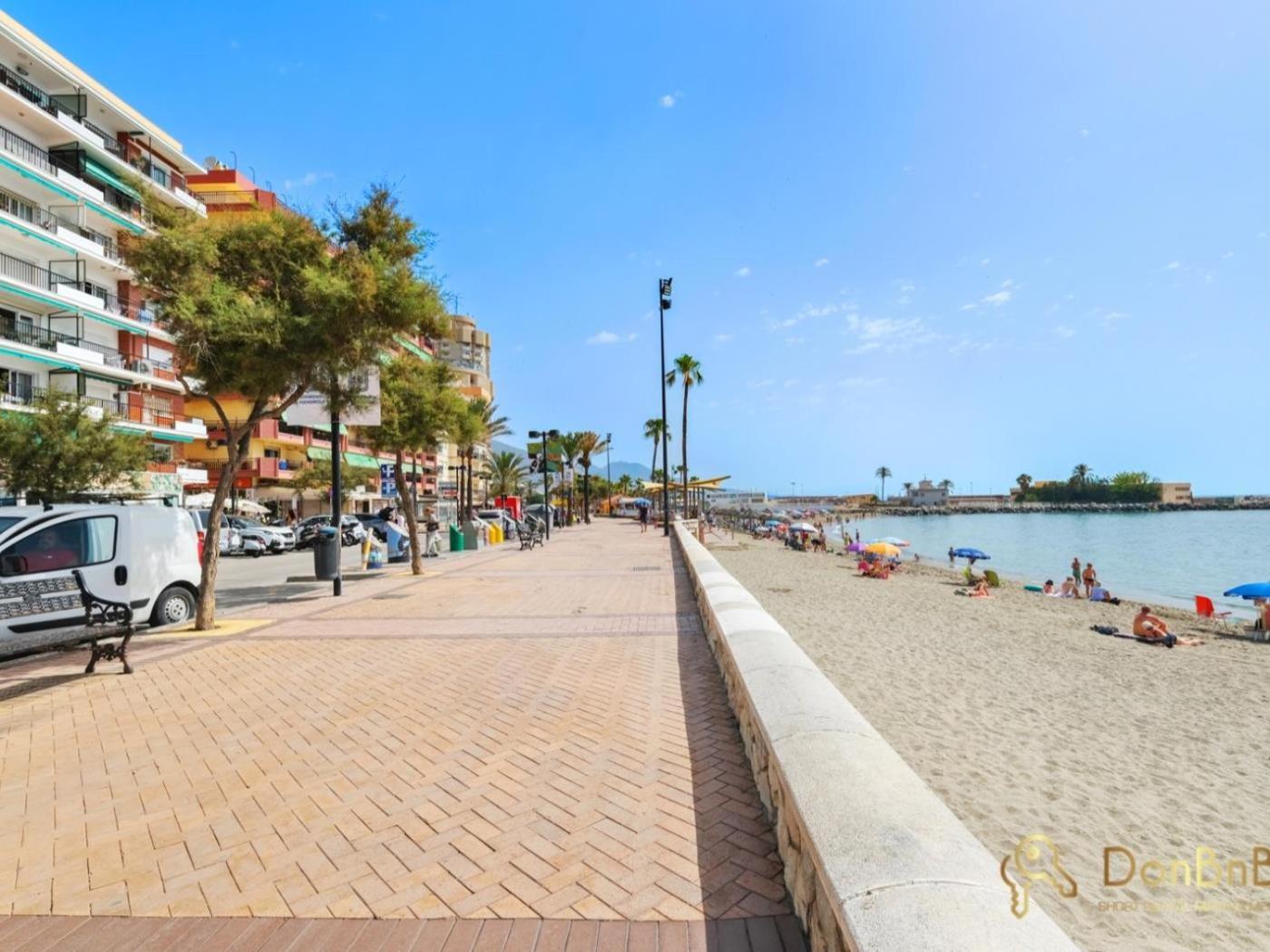 Apartamento Piso con piscina frente a la playa en Fuengirola Habitación foto