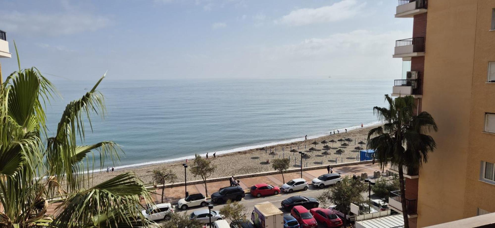 Apartamento Piso con piscina frente a la playa en Fuengirola Exterior foto